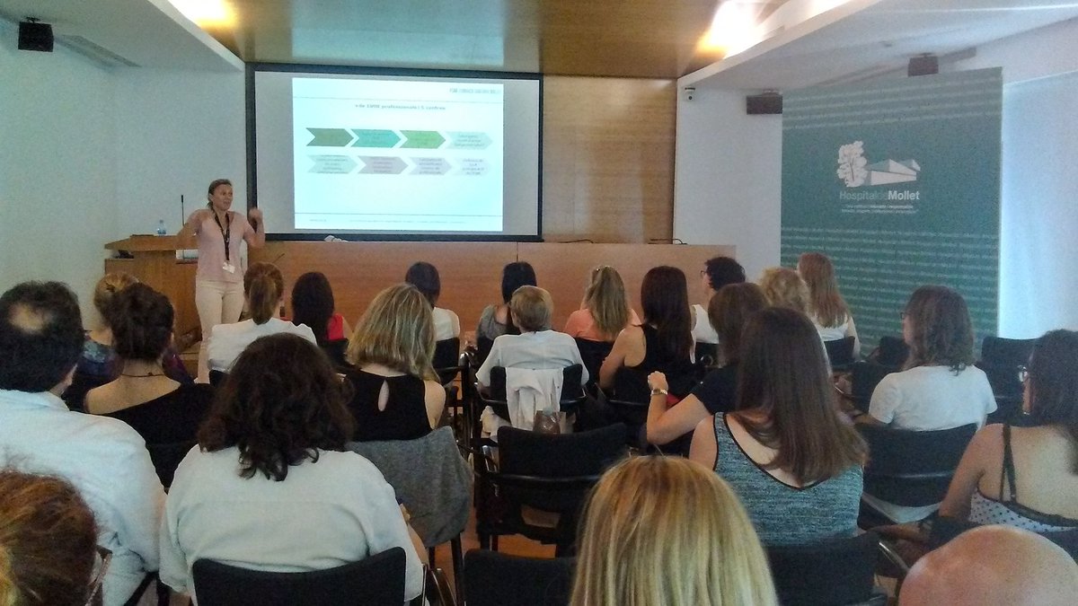 fsmhospital's tweet photo. Compartim els resultats de l'enquesta als i les professionals sobre el model d'#atenciocentradaenlapersona, una #competenciaprofessional a l'@fsmhospital. @giselfontanet #ACP #8principis #compartirconeixement #transformar https://t.co/h5bWNeuhFg