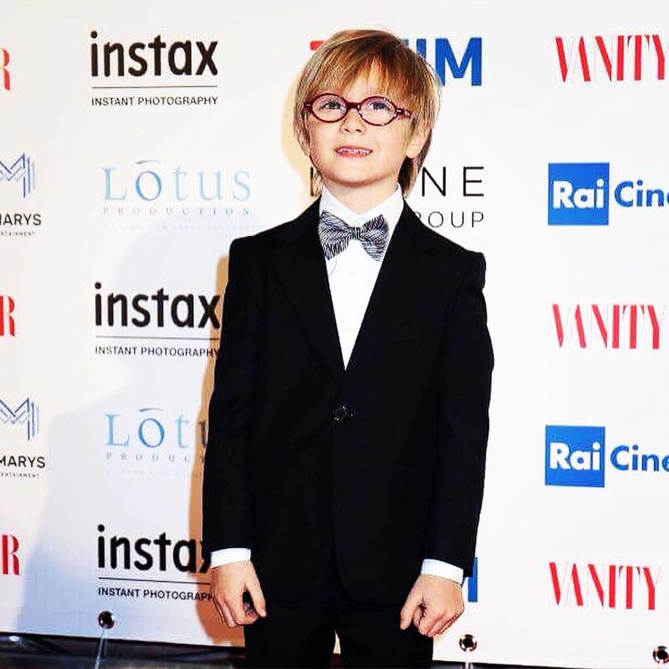 Zingone1896's tweet photo. Christian in Zingone😍🎥🎞#perfectboysuit #premiere #acasatuttibene #redcarpet #zingone #boysuit #elegantboy #madetomeasure #madeintaly #roma @christianmarconcini @piccolissimome_official @vanityfairitalia @gmuccino @suite19pr https://t.co/1CzbGpyFyp
