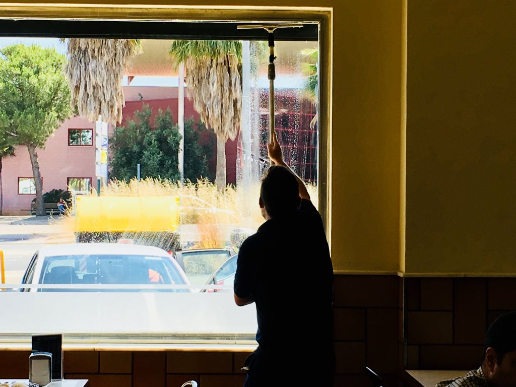 Limpieza de Cristales <a href="/PUERTOCLEAN/">PUERTOCLEAN</a> #comprometidos