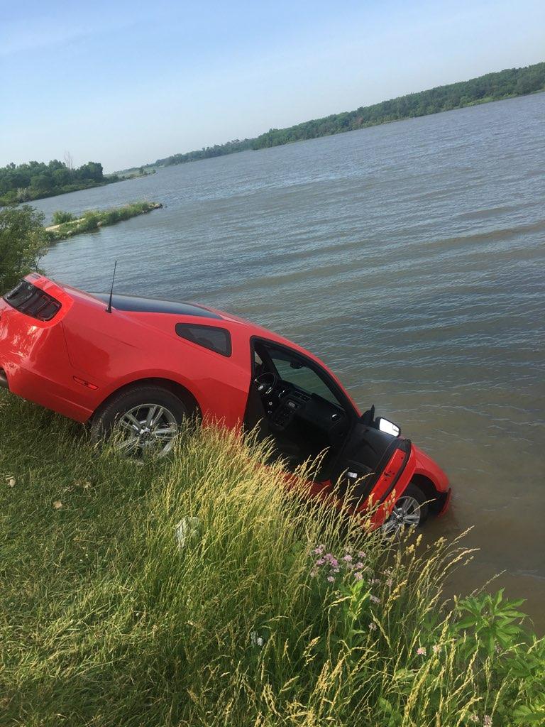 ArrowTowing_NE's tweet photo. It was a lovely morning on Cunningham Lake. Well, for most of us. #OPD @NEStatePatrol It's always something new at Arrow Towing. https://t.co/BHd0B4bkp3