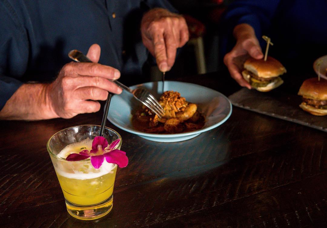 Treat Dad to a feast fit for a king! 👑 Enjoy a hearty three-course meal &amp; flamenco entertainment on #FathersDay for just $28 per person.

Make Father's Day reservations here: tapatoro.restaurant/fathers-day-di…

📷: @I_Drive360