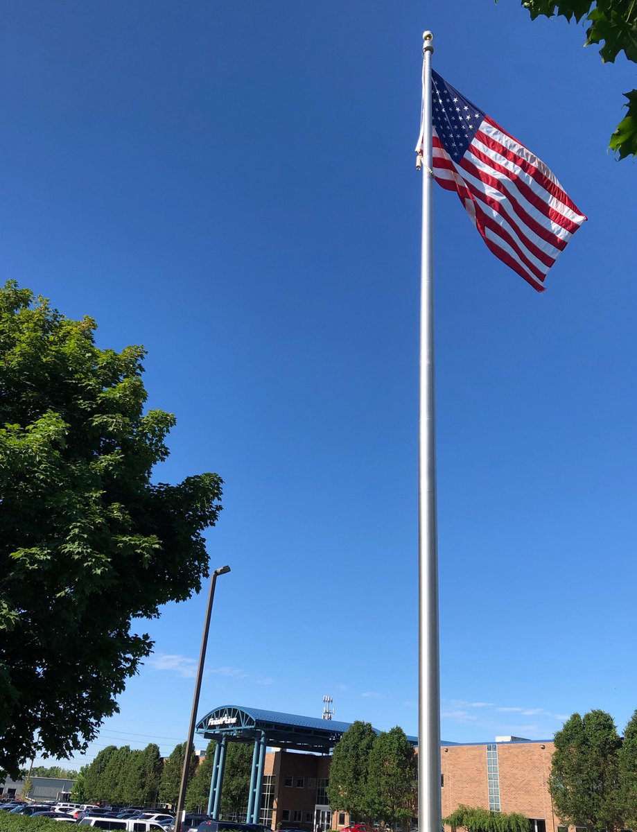 FinishLineNews's tweet photo. Red. White. Blue. EPIC! Happy #FlagDay from all of us @FinishLine! https://t.co/cX1r2ST4O9
