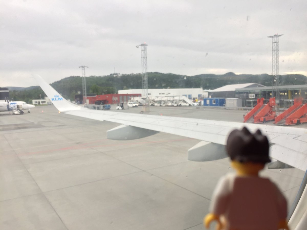 BowlerGeant's tweet photo. Goodbye #Trondheim, it’s been a brilliant week at #TNC18. Heading home before trips to Amsterdam and Luxembourg next week. #LEGOroam @TNC_GEANT https://t.co/QBb7Zq3tCd