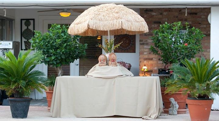 PGDRentals's tweet photo. Today's #throwbackthursday takes us back to memories of our summertime luau! 
#paparazziglam #weddingdaymoments #specialevents #dallasweddingplanner #dallasbrides #dallasweddings #dallasweddingplanners #dfwbrides #dfweventplanners #luauparty https://t.co/DTzjpJUL0v