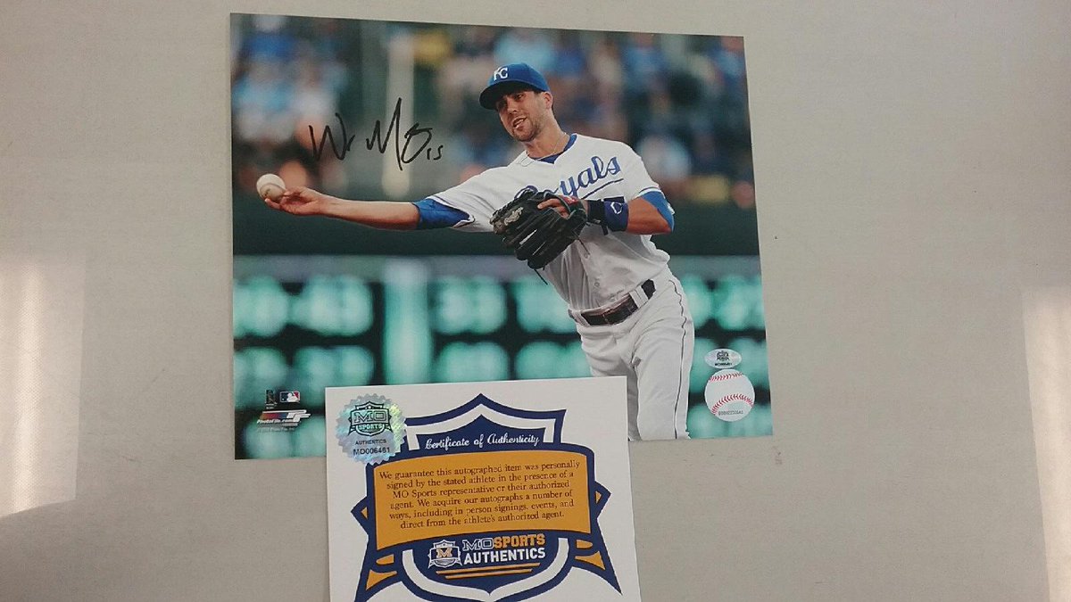 ShopMOSports's tweet image. Last day for our 1st Authentics deal of the week!  Whit Merrifield baseballs $41.99 &amp;amp; photos only $17.99 through tonight.  Shop in store or online:  shopmosports.com/search?q=whit+…

#ForeverRoyal #Royals50 #2HitWhit #RaisedRoyal #LetsgoRoyals