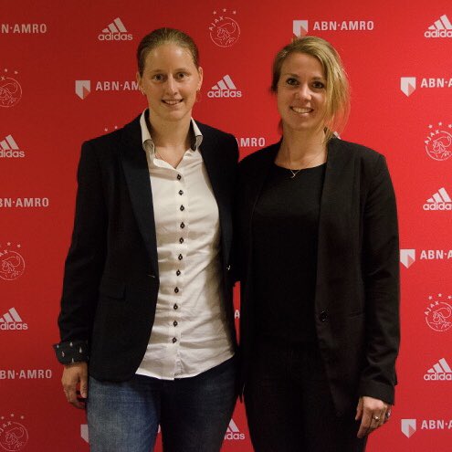 ⭐ AJAX TALENTENTEAM ⭐ 

🆕 Trainer
👩‍🏫 Suzanne Bakker

🆕 Fysiotherapeut 
👩‍⚕  Marlous Pieëte
