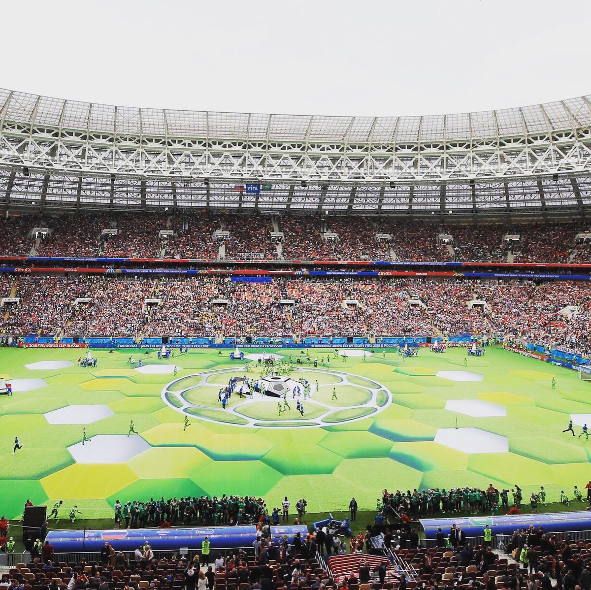 Players__Eye's tweet photo. LET THE GAMES BEGIN!!!!! ⚽️⚽️⚽️⚽️⚽️⚽️⚽️⚽️⚽️ #worldcup2018 #russia #football https://t.co/Bo04dlqiua