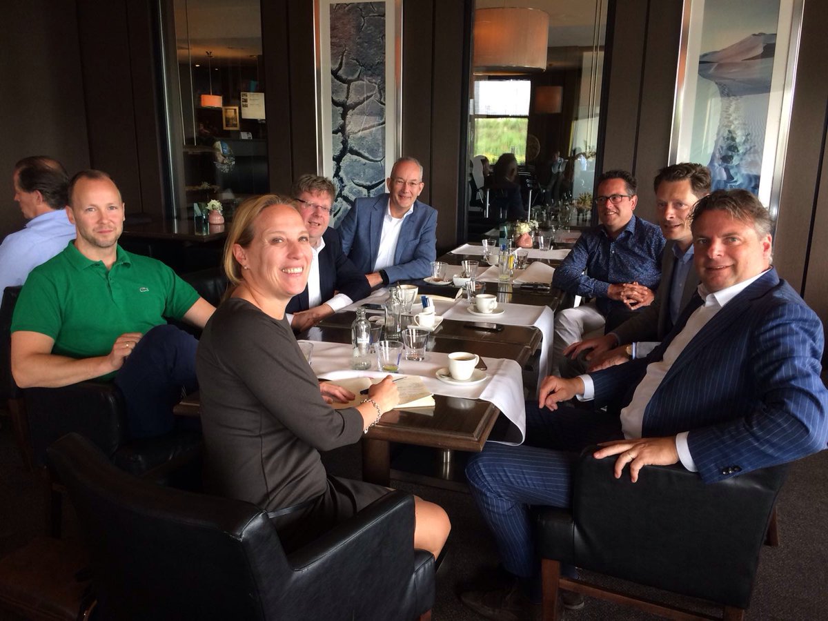 Kick off van bestuur van SMA Zuid voor hun regionale Sales Event. Veel inspiratie en mooie ideeën.