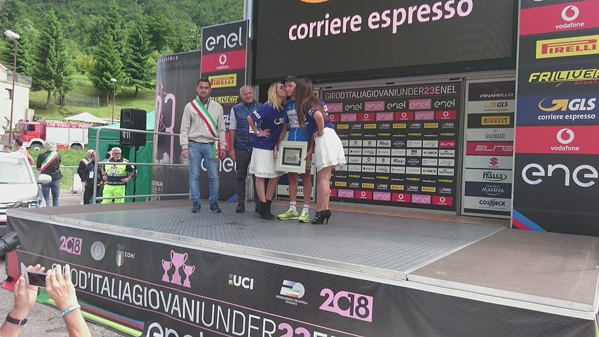 Tappa7️⃣ <a href="/giroditaliau23/">Giro d'Italia Giovani Under 23</a> la maglia blu 🚴🏻‍♂️💙⏱ dell’Intergiro è di <a href="/MickyCorradini/">Michele Corradini</a> <a href="/TeamMastromarco/">MASTROMARCO SENSI NIBALI</a> GoGoGo 👏🏻👏🏻👏🏻🔝🔝🔝