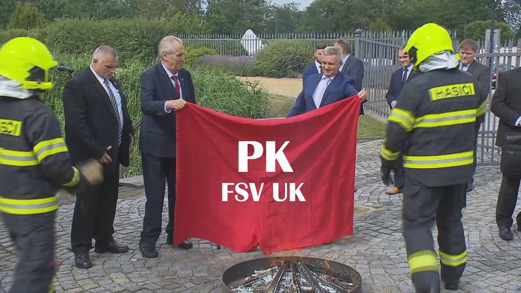 pkfsvuk's tweet photo. Děkujeme prezidentu Zemanovi a mluvčímu Ovčáčkovi za to, že s námi slaví 1000 followerů! Děkujeme i vám! https://t.co/qVDXG2FjHn