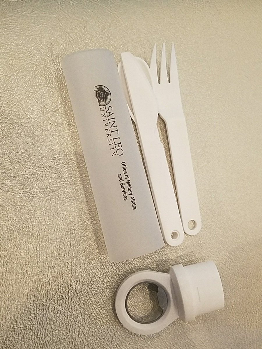 Enjoyed the Virtual Reality session with new ideas to engage online students. Even won some St. LEO swag! #floridaACE18