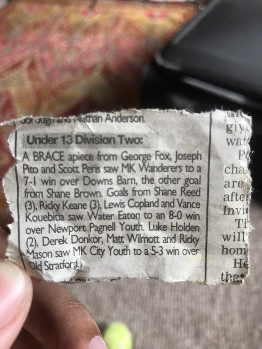 LewLc24's tweet photo. When the Marge shows you some of her souvenirs 😂🤦🏽‍♂️. Man like @rickkeane bagging them hatricks! Go on lad! #TheBenchGame #No7No9No11?? #WaterEaton https://t.co/HWpHr2ubfY