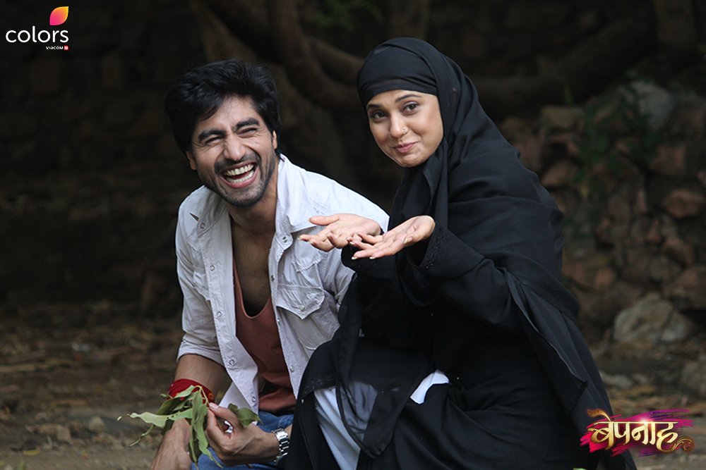 ColorsTV (@colorstv) on Twitter photo These two ❤
<a href="/jenwinget/">Jennifer Winget</a> and <a href="/ChopdaHarshad/">Harshad Chopda</a> clicked at the sets of #Bepannaah . These two ❤
<a href="/jenwinget/">Jennifer Winget</a> and <a href="/ChopdaHarshad/">Harshad Chopda</a> clicked at the sets of #Bepannaah .
