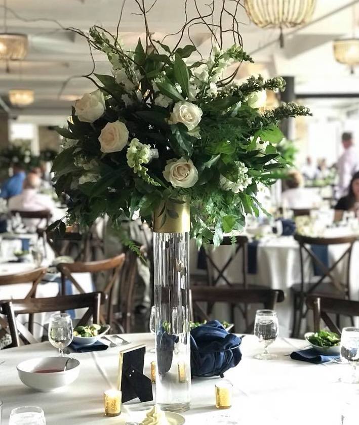 LXMpls's tweet photo. Florals can brighten up any rainy day. Right, JM Photography? https://t.co/llWb73Lq6G