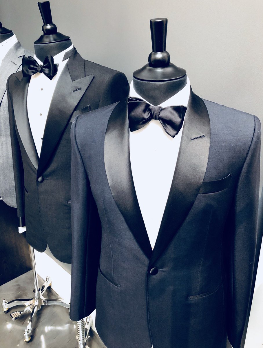 DormeuilUSA's tweet photo. Take your pick of #bespoke #tuxedo #options #tailored in #luxury #cloth @MABespoke #NewYork #MABMen ✂️ https://t.co/7Al0FAnKCP
