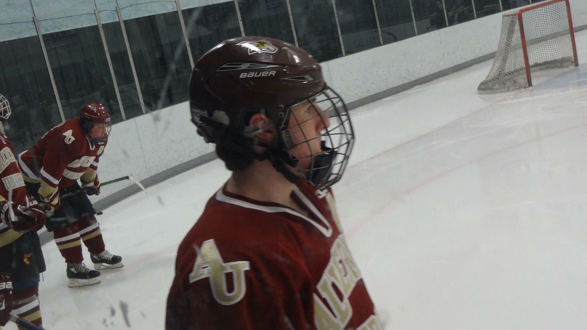 AUpuck's tweet photo. Announcing The Kelly Award Winner...@C_Wall20🐺🤘🏻
Colin Recorded 19 Points (8G, 11A) In 17 Games This Past Season -Congrats- #AUpuck #SkateWithThePack #CWall https://t.co/sS97avLJmt