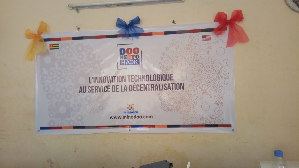 LamboniSandrine's tweet photo. Travail en groupe sur l arbre a problème selon les communes choisi afin de proposer unes solution Technologique.
#DoonenyoHack #minodoo https://t.co/WTv5huDsMQ