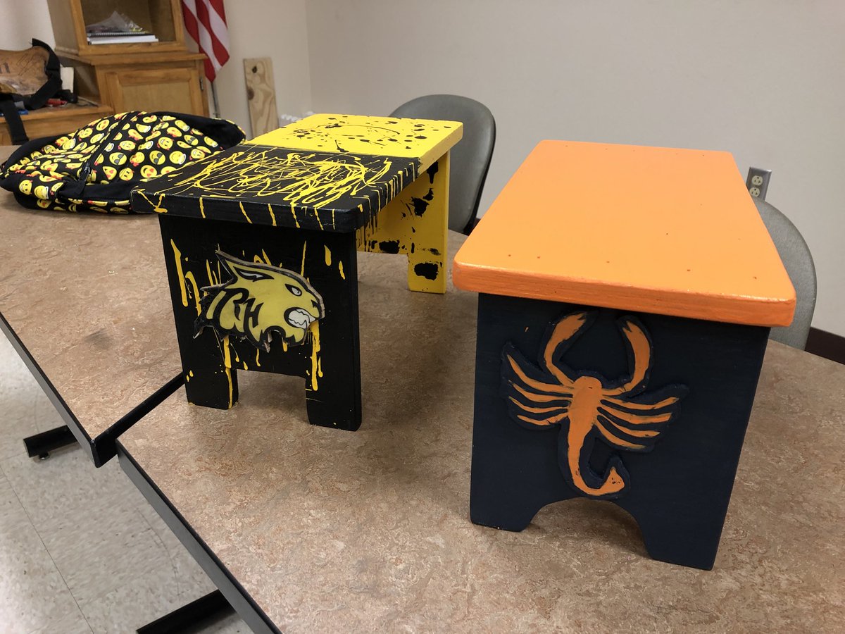 MrsGuerra3's tweet photo. A few of the projects created by the construction technology students. Great job! @RHMS_Bobcats @MsRutiagaPLTW https://t.co/D6ejS8xyjo