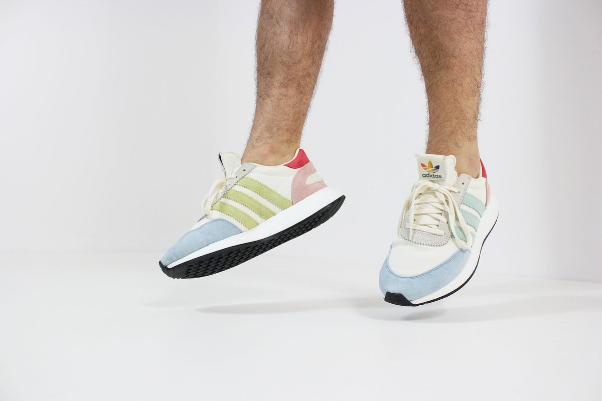 Hi_sneakerworld's tweet photo. ADIDAS - I - 5923 PRIDE (WHITE/ WHITE/ BLACK)
#Adidas #I5923 #Pride
Price: €129.00
Link: https://t.co/Q1scLp87xs https://t.co/zCft0wM42o