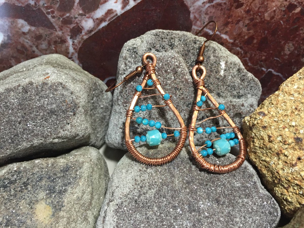 melany_weaver's tweet photo. Excited to share the latest addition to my #etsy shop: Copper wire teardrop earrings, blue beaded earrings, handmade copper earrings, hammered copper earrings, tribal earrings, boho earrings

 https://t.co/WGwctmsfTj https://t.co/RoH0QSDTFn