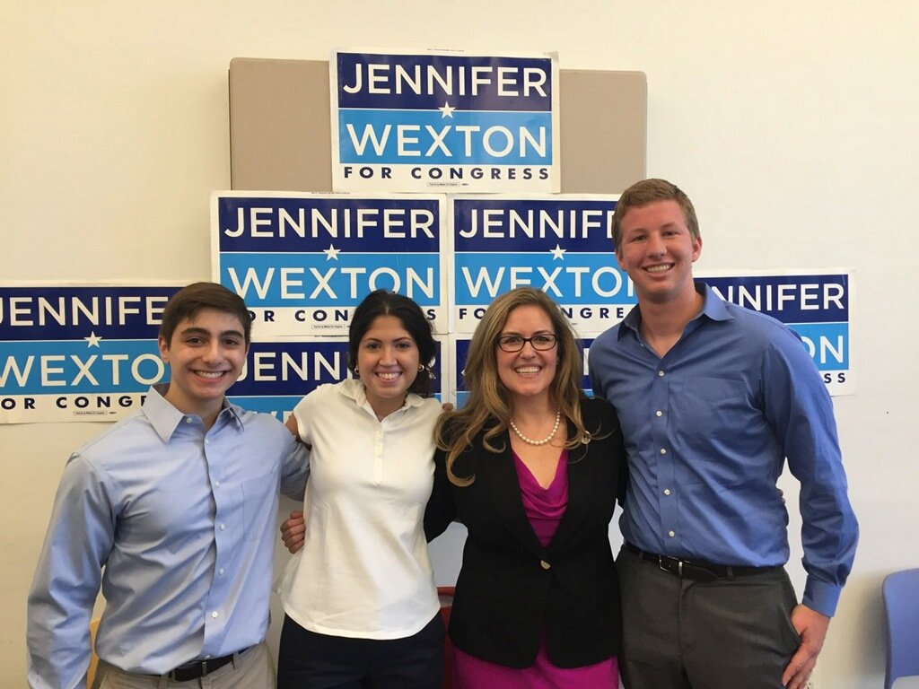 FCDCInterns's tweet image. We met future Congresswoman Wexton today! So excited to help with her campaign and thank you to all the Democratic candidates for coming together to take back #VA10