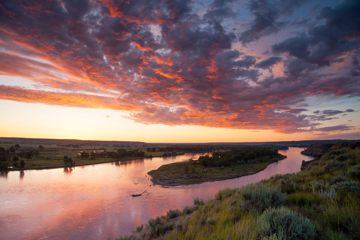 #MontanaFunFact: The Yellowstone River is the longest free-flowing (undammed) river in the contiguous United States. Learn more: bit.ly/MTFunFacts