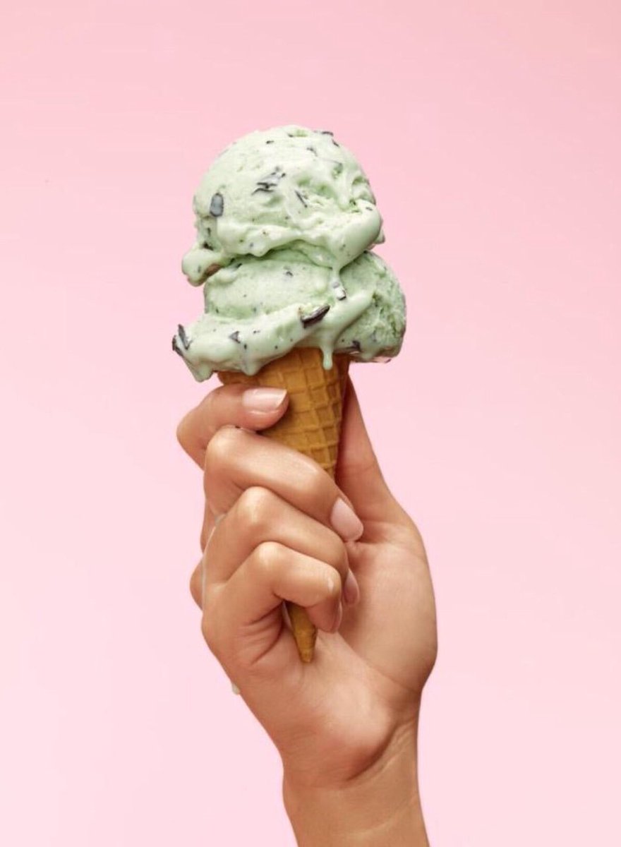 HotelAngelis's tweet photo. 17/6/2018 #icecream everywhere you look. 🍦 Yes, there is another year of the #PragueIceCreamFestival and #lovers of this #delicacy should definitely go there! 🍨 And #HotelAngelis will offer you best place for relax for your #fulltummy ❤️ https://t.co/FVSsWNFQBA