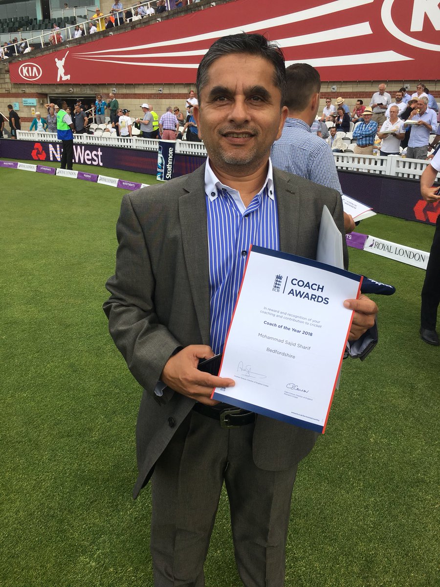 Lutonian CC tweet media