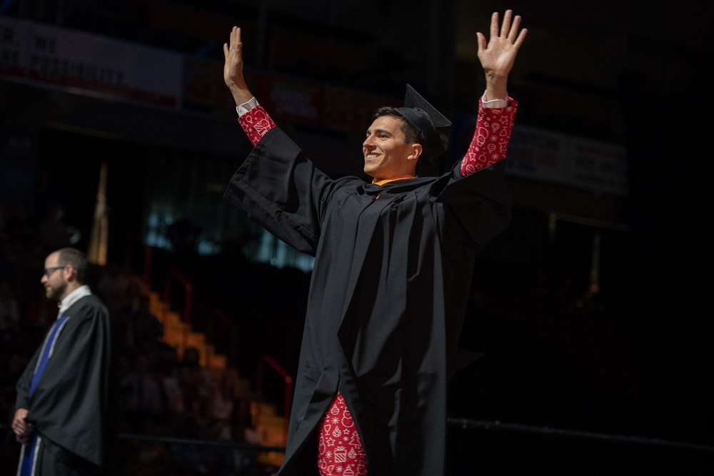 ontariotech_u's tweet photo. We can #TBT to last week, right? Head over to our Facebook page to see additional photos from #UOITgrad18: https://t.co/LKc3Jgwj1c https://t.co/aX3Ns7GHZk