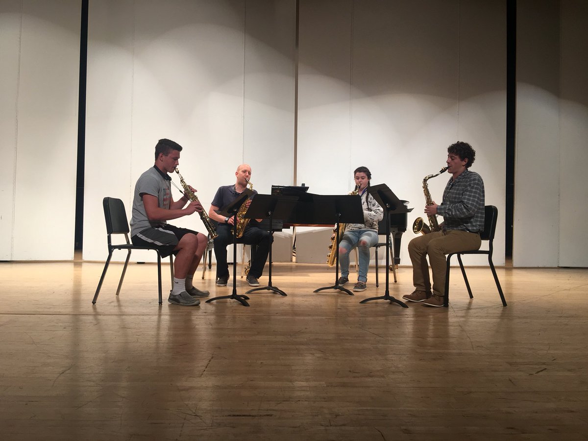 UMKCCons's tweet photo. Dress rehearsals are underway for this afternoon’s concert! What a great week it has been with these #saxophone students! #KCSaxWorkshop @UMKansasCity https://t.co/WEpqiVgNAP