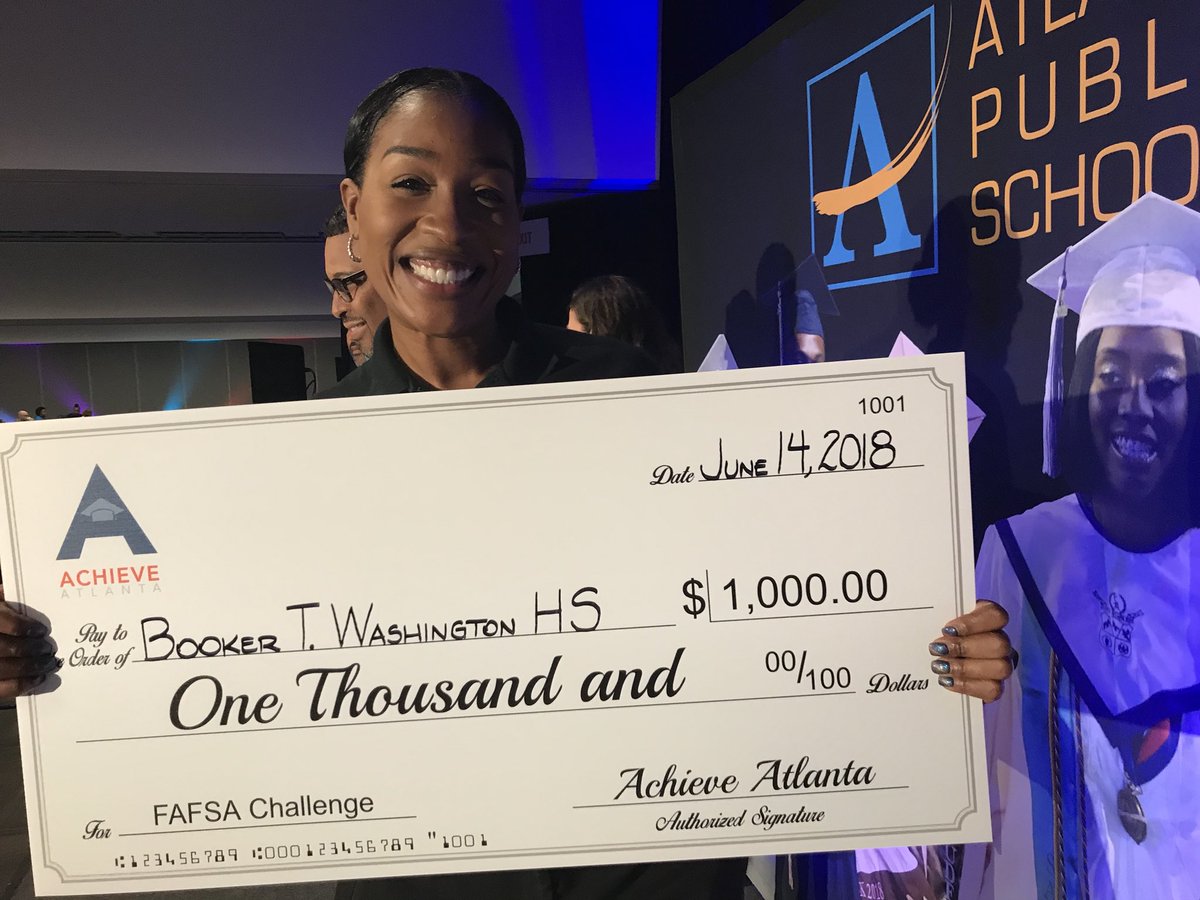 CarstarphenMJ's tweet photo. What a wonderful surprise! @apsupdate high schools receive $1,000 💵 each from @AchieveAtlanta for dramatically increasing @FAFSA applications for our 2018 🎓s! #OperationGradNation https://t.co/C5TdABsHmL