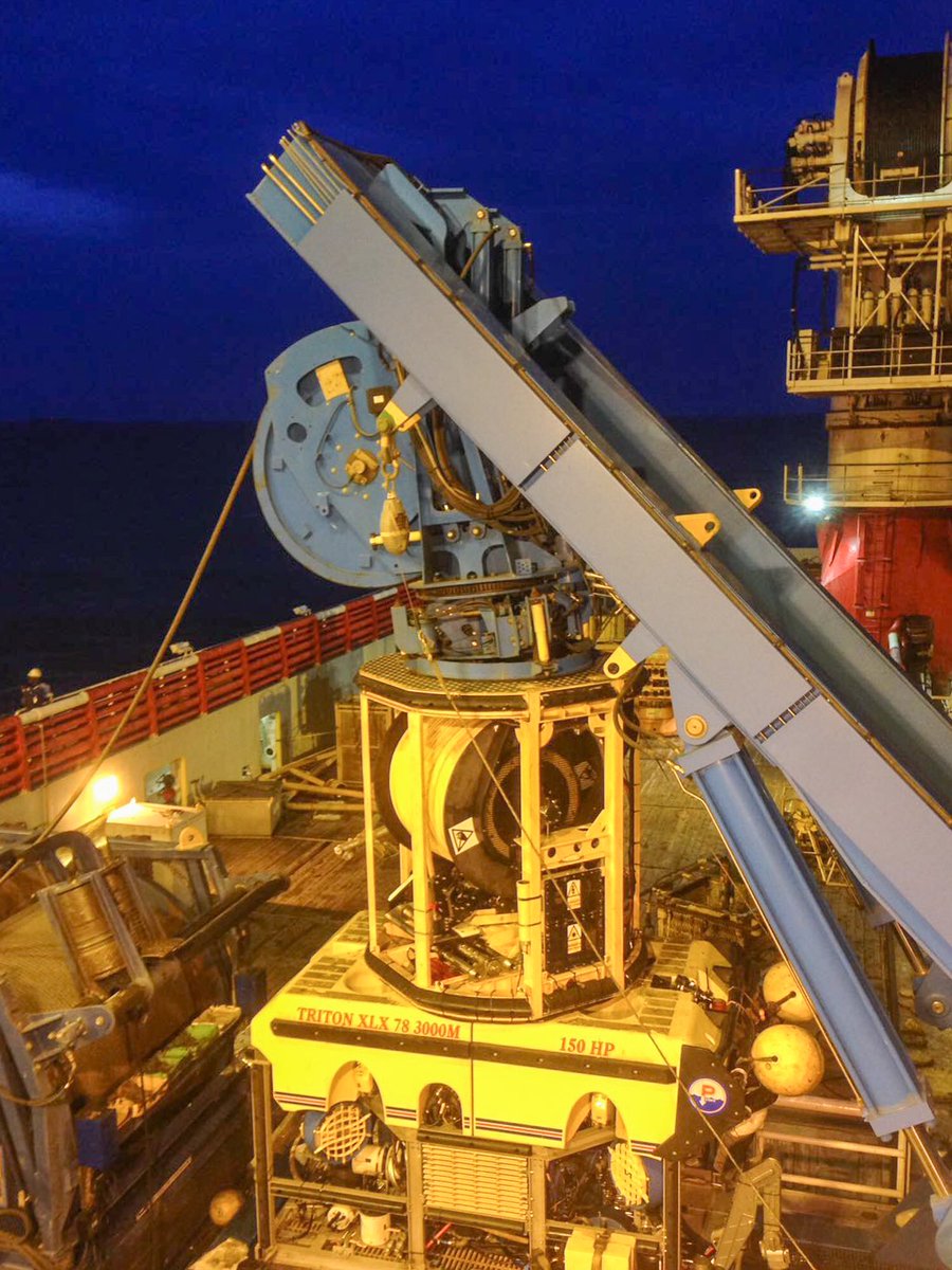 dimeyecorp's tweet photo. #throwbackthursday to this moment when you dive in the middle of the night... 🌙 #throwback #tbt #nigeria #worktrip #offshore #wakeup #vls™ #videolaserscan™  #thursday #work #travel #westafrica #africa #oilandgas #closerangephotogrammetry #lastmonth #reverseengineering #dimeye https://t.co/2BoyRphlA6