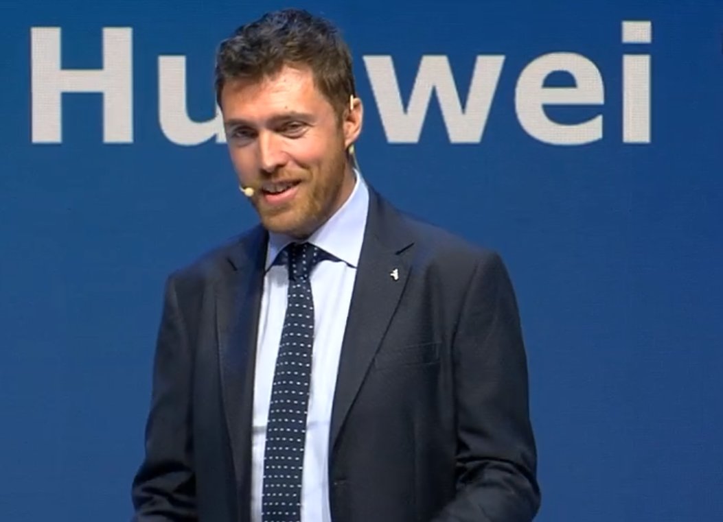 GruppoINIT's tweet photo. In.I.T. e @Gruppo_PA a @cebit 2018
Francesco Donadio, CTO BU Telco, IT e Networking di In.I.T., ha tenuto uno speech presentando i progetti di successo, realizzati con la tecnologia innovativa del partner @Huawei 
Leggi i dettagli e la news completa su https://t.co/c3G7D6KNXH https://t.co/UmKrG4kkmR