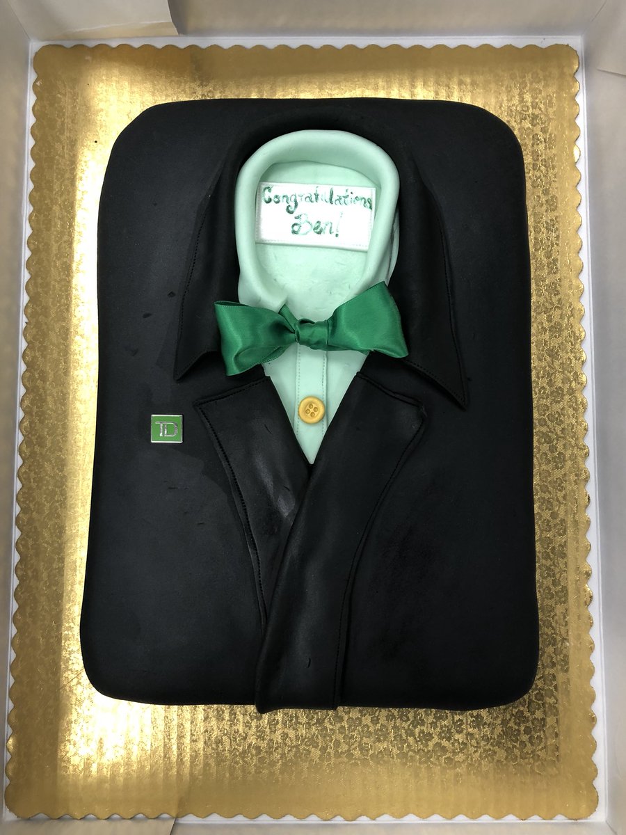 I am one lucky guy to have worked with such an amazing TD Family - thank u for the Fond Farwell and all the delicious treats😂☺️😍 #Cake #Surprise #Foodcoma <a href="/kyle_dalgleish/">Kyle Dalgleish</a> <a href="/MichelleW_TD/">Michelle Wilson</a>