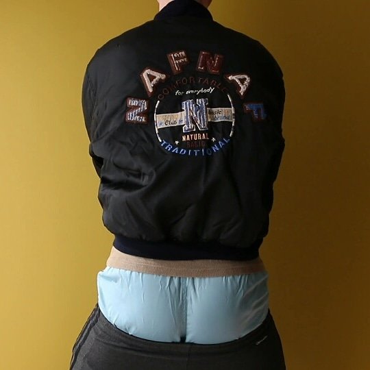 ledger_phoenix's tweet photo. New video on my YouTube. #phoenixledger #gayboy #gay #saggingguy #gaysagger #bomberjacket #bomberjacke #vintagejacket #nylonjacket https://t.co/XRTUtQizSk