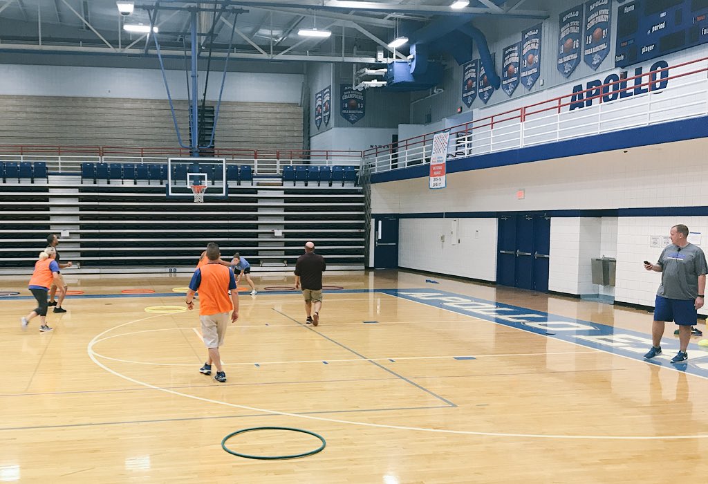 Brooks01CL's tweet photo. Back at the #PhysEd best practices again today w @IndianaSHAPE MS PE TOY &amp; @OPENPhysEd trainer @BigTennPhysEd at @kyahperd Summer Conference “PE Energizers” for high #timeontask &amp; ⬆️ #MVPA during skills &amp; concept practice #kahperd2018 https://t.co/TWQ5USLU3G