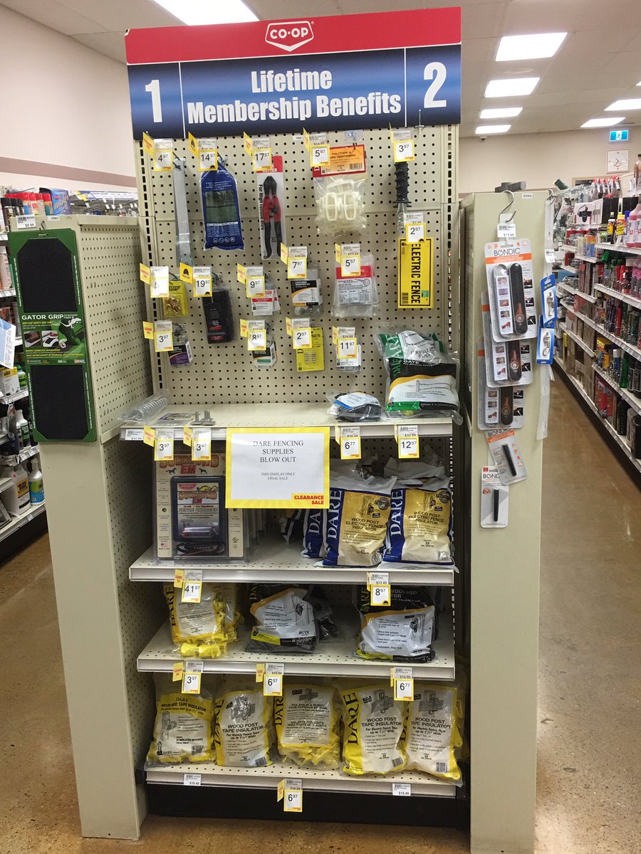 Discontinued electric fence products 60% off at Riverbend Coop, while quantities last...Outlook location 306-867-2182
<a href="/RiverbendCoop/">Riverbend Co-op 🇺🇦</a> #fence <a href="/TonyBritnell/">Tony Britnell🇨🇦🇺🇦</a> #feedit