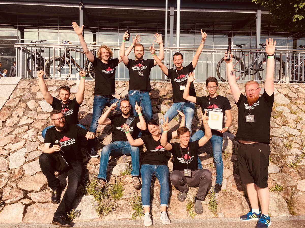 theMattCode's tweet photo. Golden Cart Award winners #oxcom18 https://t.co/KwQd20wXL7