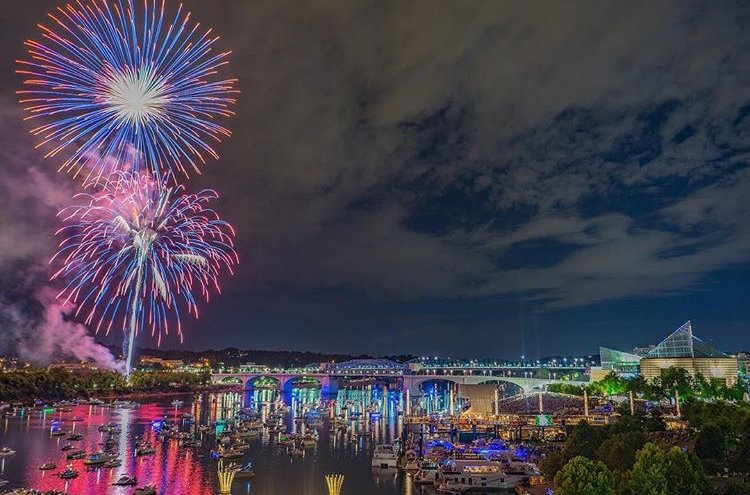 visitchatt's tweet photo. Father’s Day is almost here! Check out our event calendar for things to do in Chattanooga with Dad this weekend: https://t.co/ZUraGtRb9n https://t.co/t7Cyp1wTwA