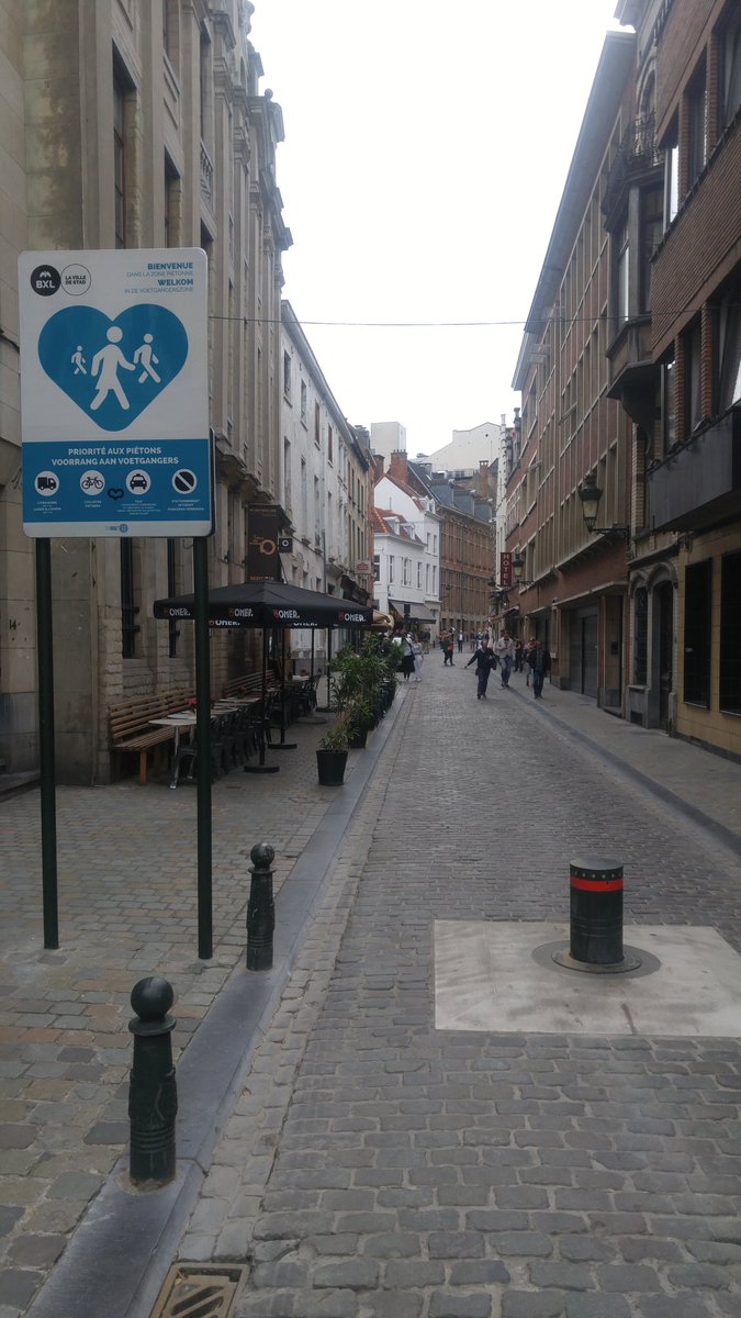 PlannerAaron's tweet image. #Pedestrian priority zones. The best kind of zones. #Brussels