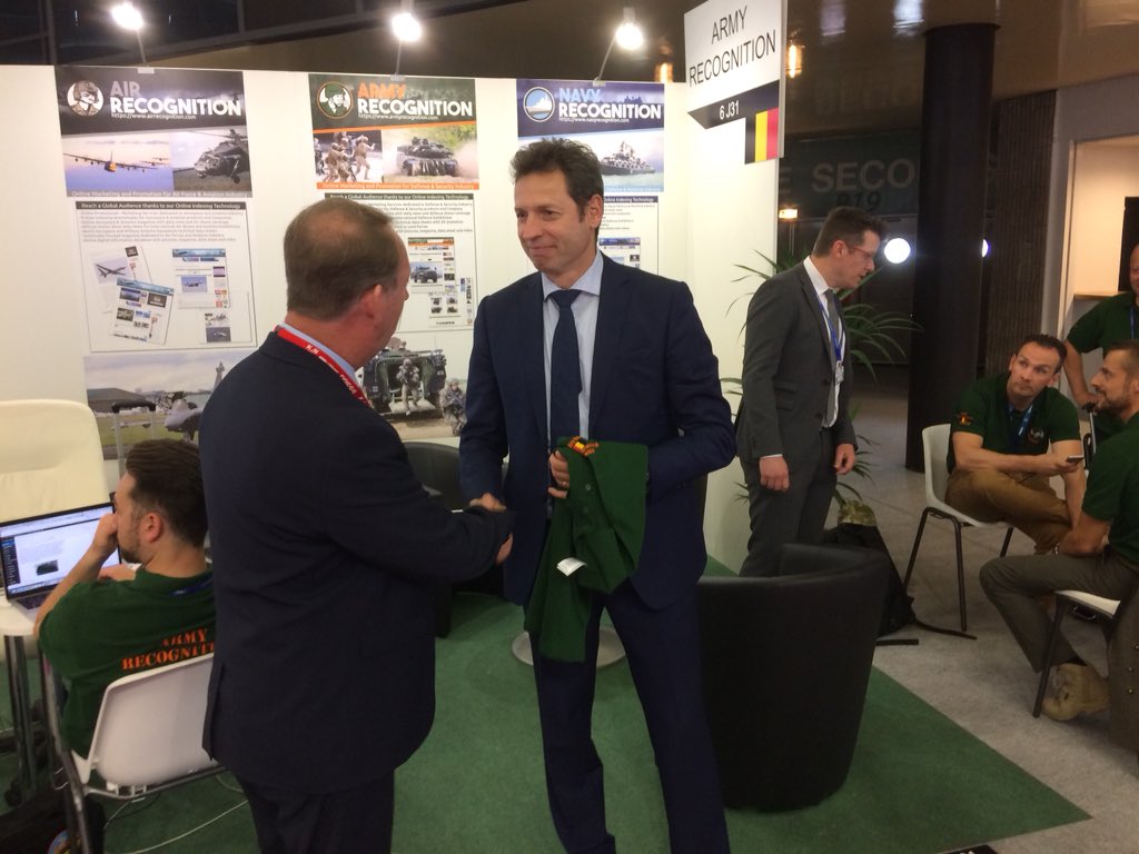 LACROIX_Defense's tweet photo. #Eurosatory2018 pic of the day! COO Serge Bidan extremely honored to received the official media defence reporter polo #combatkit from Alain Servaes @ArmyRecognition CEO! Many thanks for your support we really appreciate our win/win partnership and the quality of friendly spirit https://t.co/1ngCpdnW5J