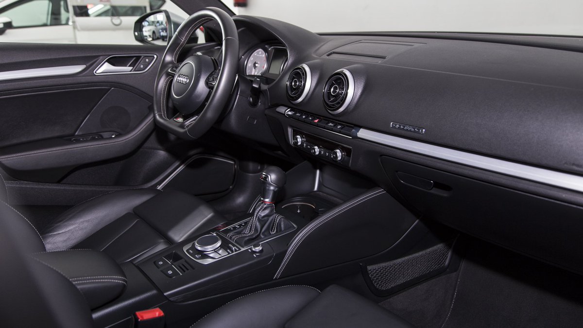 Audi Selection :plus - Sealco tweet media