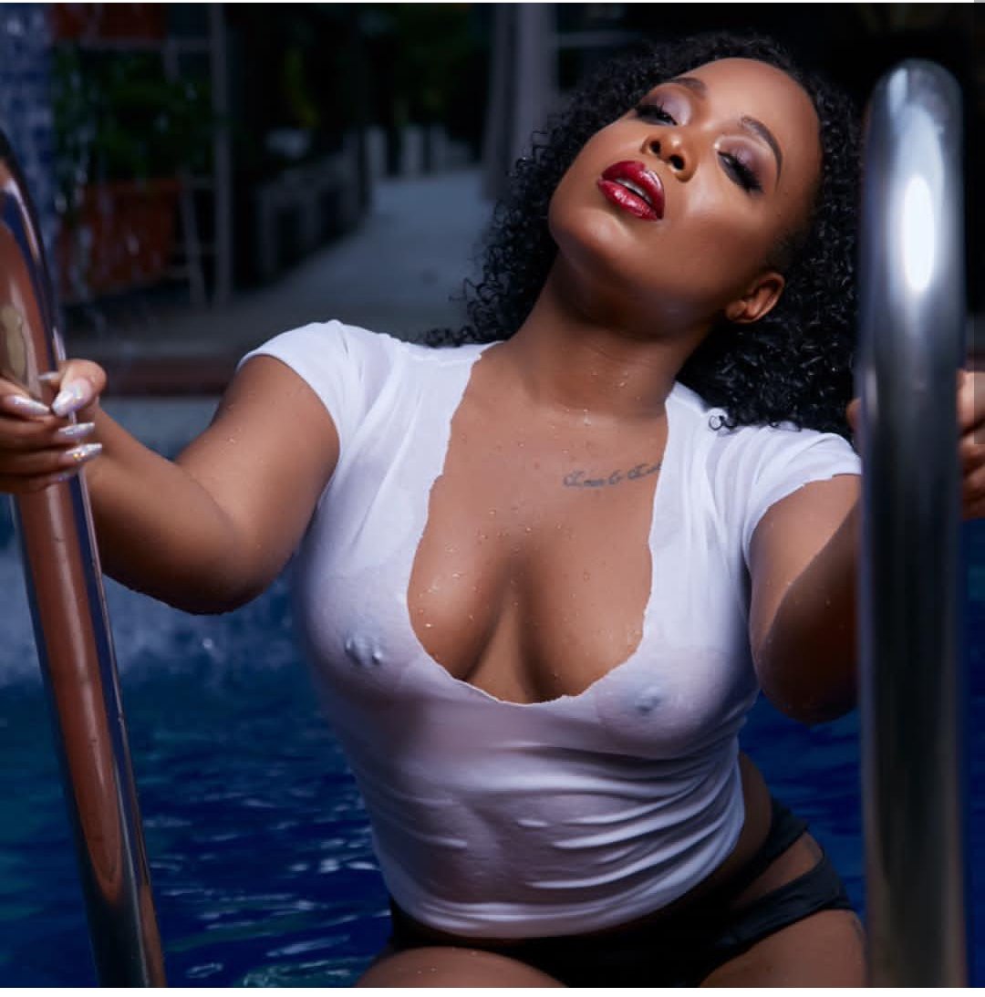 OnoBello's tweet image. #OBCelebrities 
We're throwing it back to when #MoetAbebe showed off her hot body in these shots by #OlatundeAjasa
Yay or Nay?!! 
#OnoBello #OBEntertainment #celebrities #entertainment #celebritynews #entertainmentnews