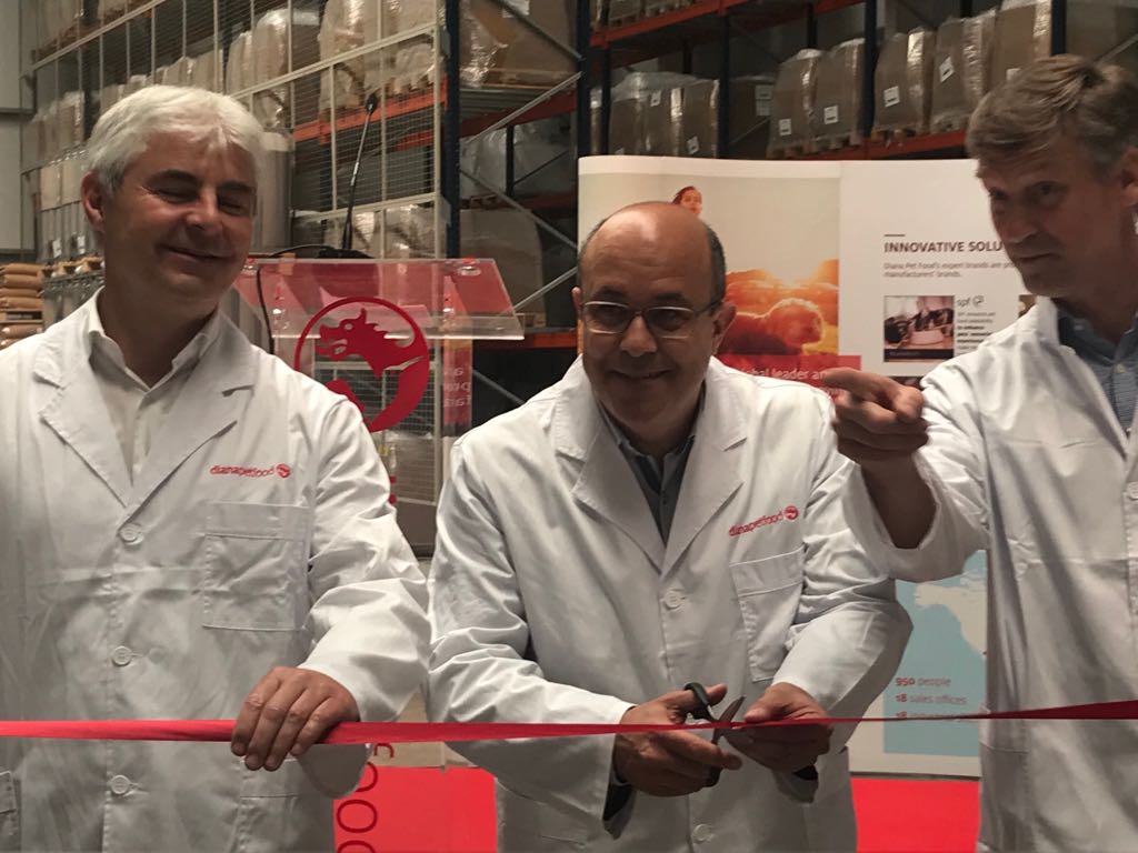 incasolcat's tweet photo. Inauguració de la nova seu de la multinacional dianapetfood (@DIANA_Symrise) a @paeriacervera en terrenys comercialitzats per l'@incasolcat
#innovació #ocupació #economia https://t.co/7SVScWEcwC
