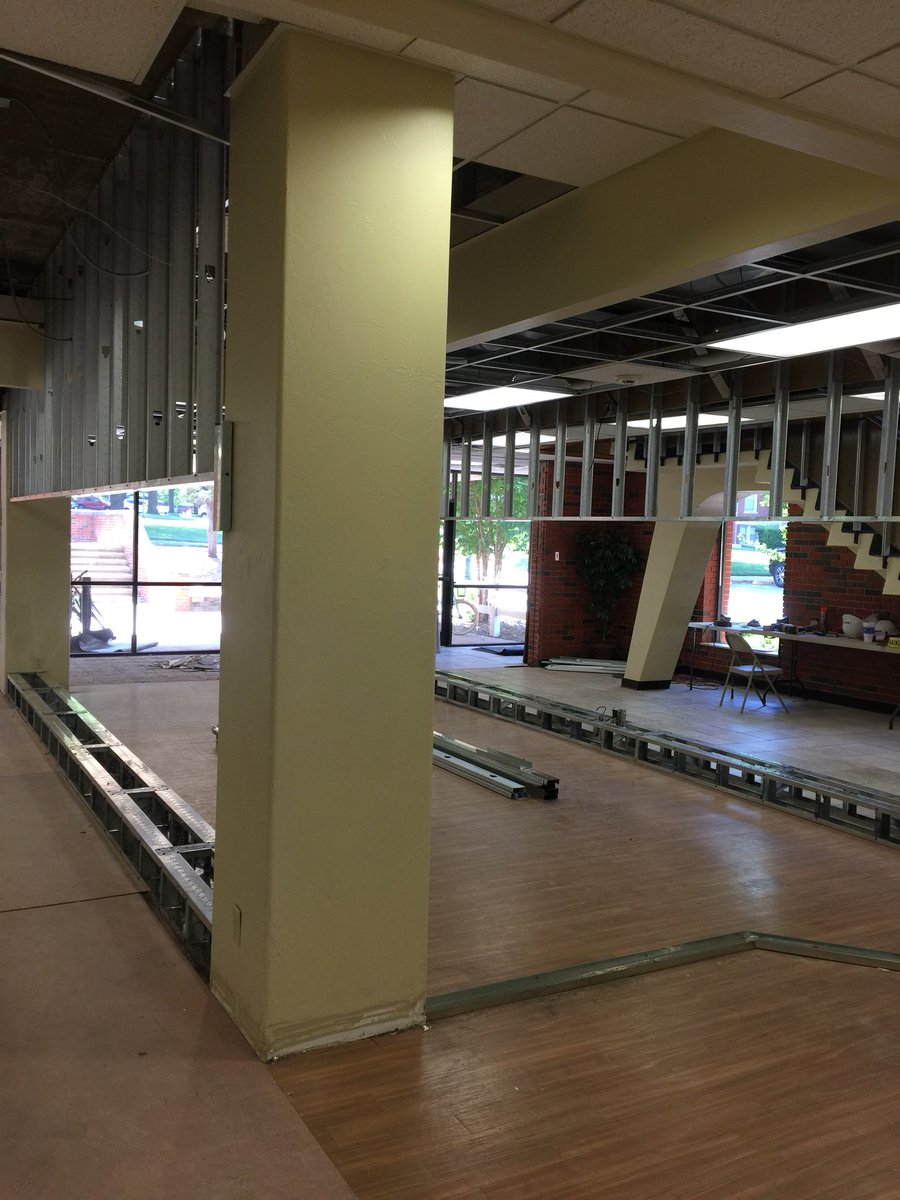 davidwwhitlock's tweet photo. Geiger renovations for Student Development Offices, Spiritual Life Center, and new Post Office continue. #obu https://t.co/Gc3qAzbXox