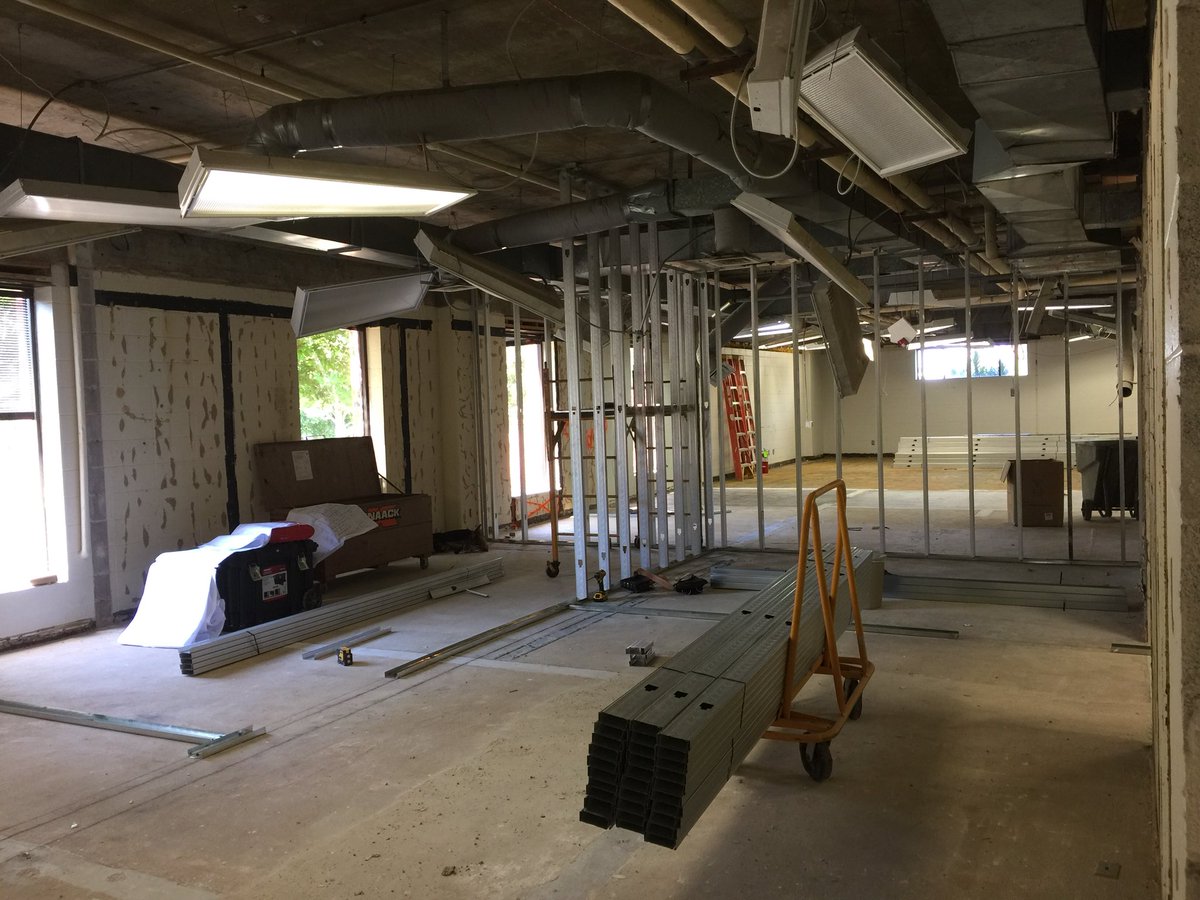davidwwhitlock's tweet photo. Geiger renovations for Student Development Offices, Spiritual Life Center, and new Post Office continue. #obu https://t.co/Gc3qAzbXox