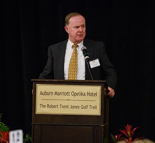 AUHarbertBiz's tweet photo. If you majored in accounting or were a business student here in the 1990s, the School of Accountancy's Outstanding Alumnus award winner might ring a bell: https://t.co/m1KW9s5vlc #InspiringBusiness https://t.co/I2KJl34qQp
