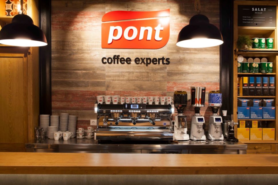 bicinity's tweet photo. Si sou amants del cafè ☕️, heu de saber que no hi ha millor gust i aroma que els de @cafespont, gaudeix del seu cafè aràbic 100% a granel o inclús el saborós descafeïnat Decaf. Troba'ls a la nostra pàgina web
👉 https://t.co/IWNh4RJCUI
#Bicinity #Cafè #ComerçLocal #Sabadell https://t.co/AxM10m3ozR
