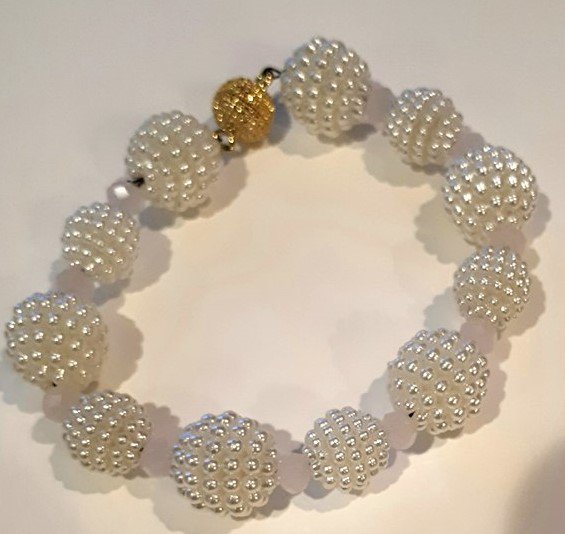g_handmade's tweet photo. Woven pearl  &amp; gemstones handmade bracelets by G's handmade jewelry.

Order @ https://t.co/tCOwFBhJzf 

#Fashion #Stunning #Latest #Gorgeous #Handmade #Jewelry #WorldCup #Polaris2018 https://t.co/D5QKdhIn22