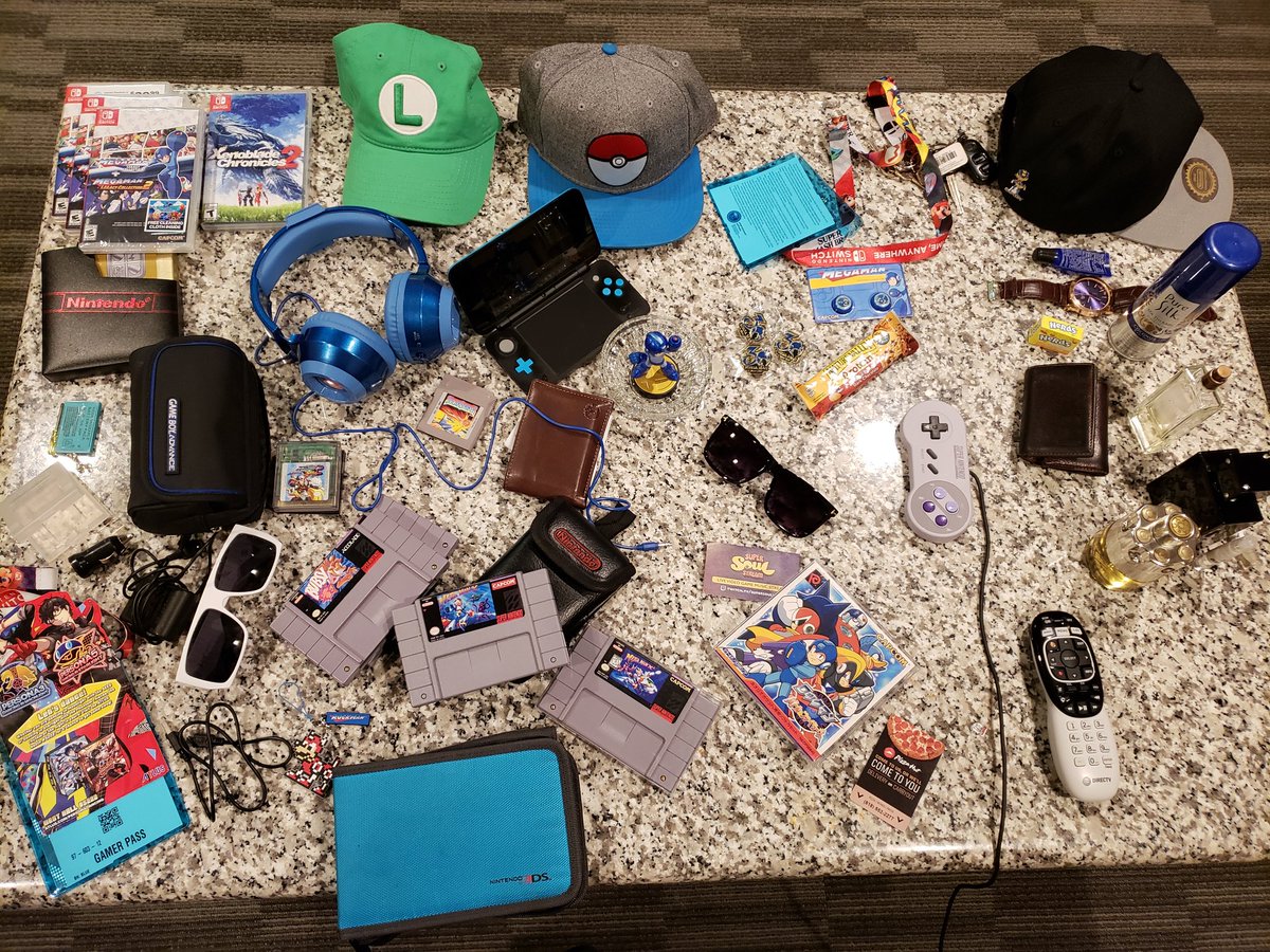 ThaFort_21XX's tweet photo. Chilling out in my hotel after day 2 of #E32018 Let's bring on day 3!!
I feel right at home!! @Protodude @GrandCookieI @RobMan_World @Reploid_21XX @toumeishonen #E3 #Megaman #Megaman11 #RetroGaming #Retrogames #AllGen https://t.co/rRDfPkDOWY